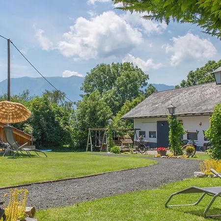 Und Kaernten 公寓 塞博登